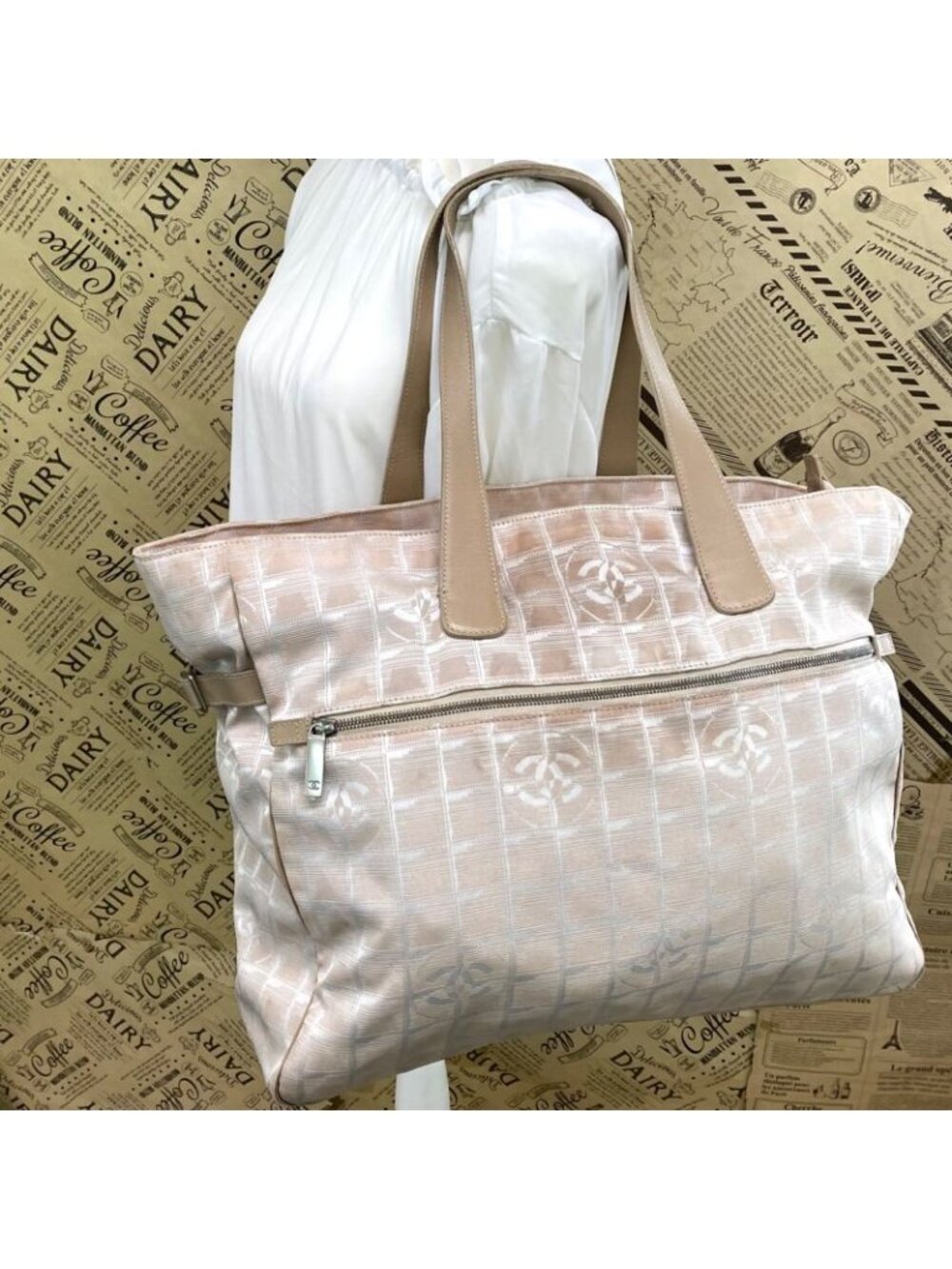 Chanel Tote New Travel Beige A3 Mothers - Picture 3 of 15